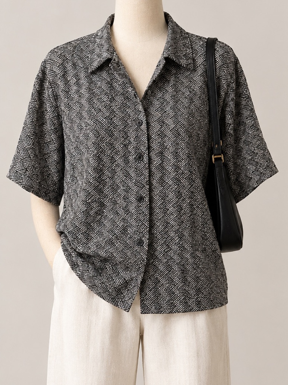 VINTAGE Black & White Button Up Blouse